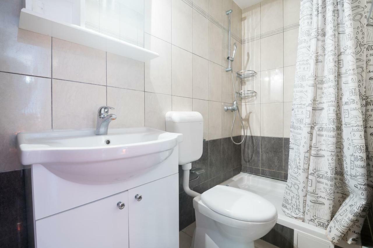 נאום Apartments Darden מראה חיצוני תמונה