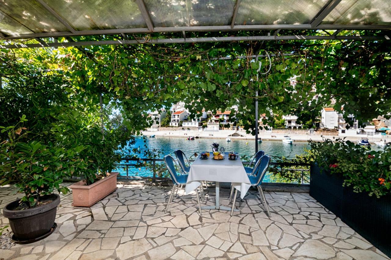 נאום Apartments Darden מראה חיצוני תמונה