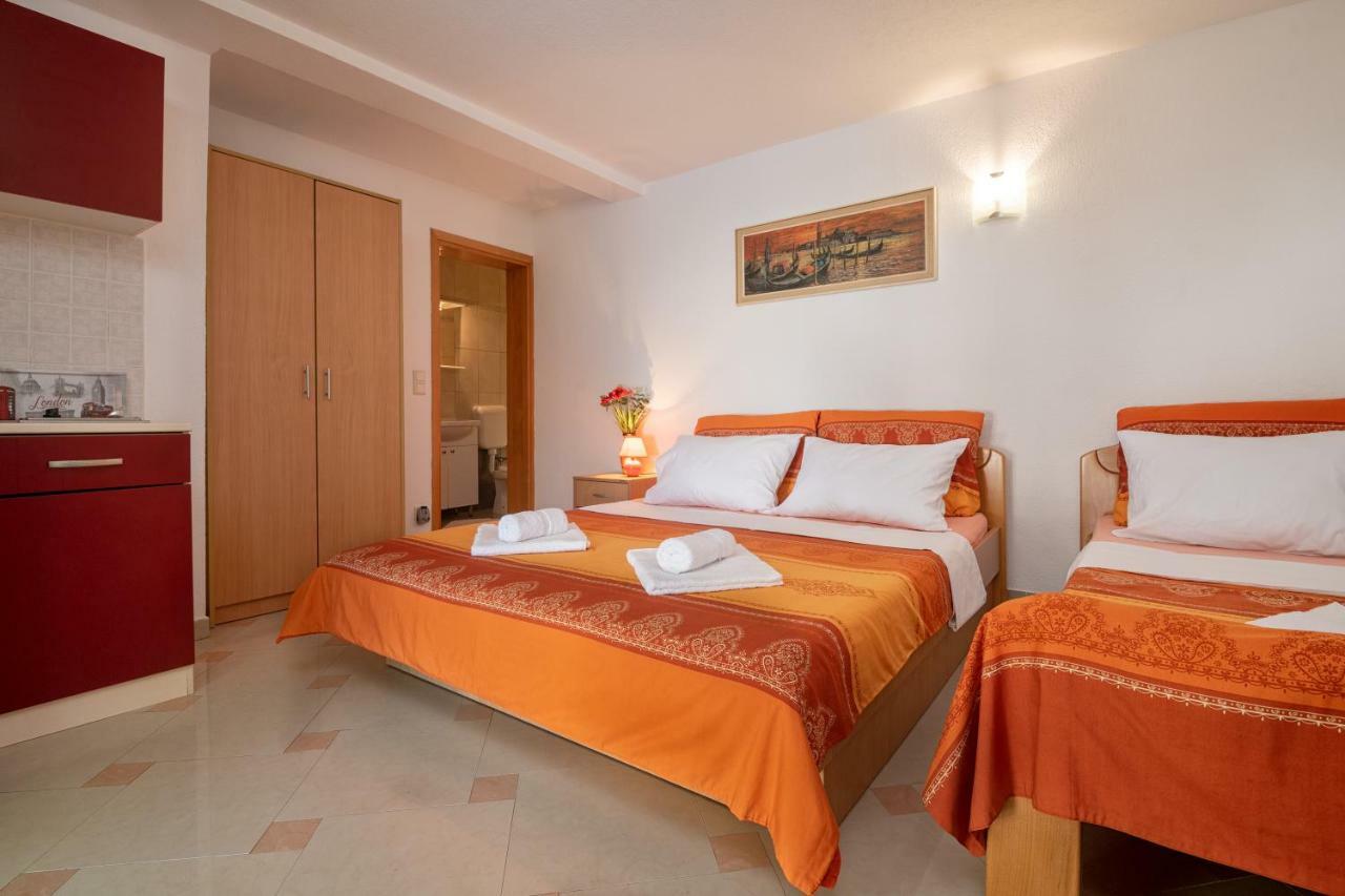נאום Apartments Darden מראה חיצוני תמונה